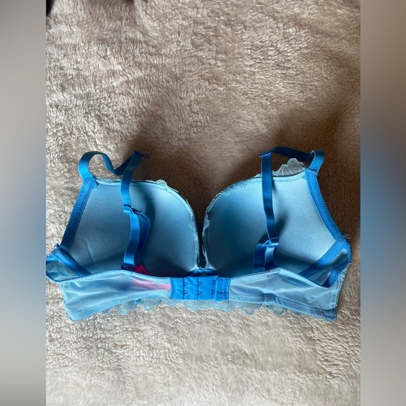 Lasenza beyond sexy classic plunge bra - Picture 3 of 3